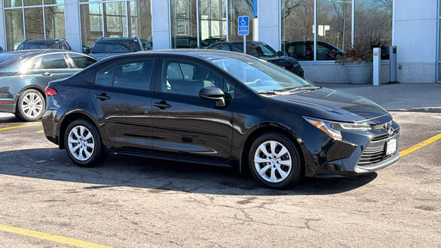 2023 Toyota Corolla LE FWD photo