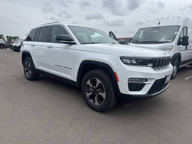 2022 Jeep Grand Cherokee  4WD photo
