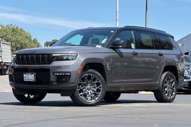 2023 Jeep Grand Cherokee L Summit Reserve 4WD photo