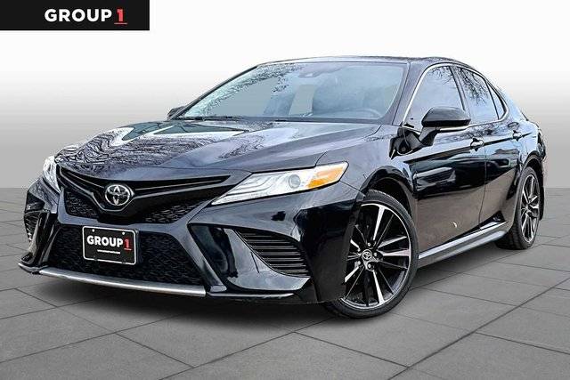 2020 Toyota Camry XSE FWD photo
