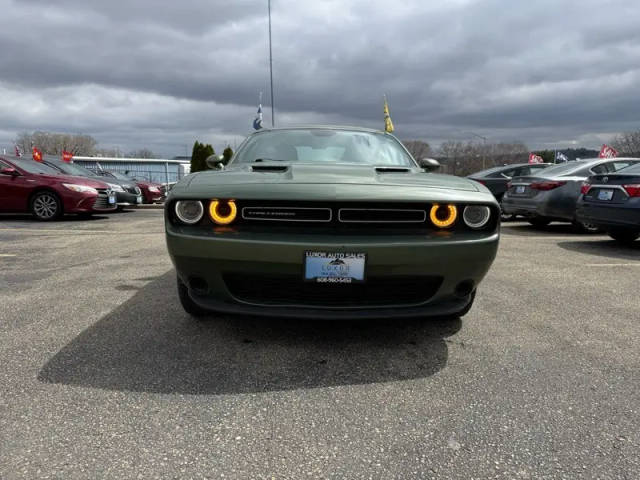 2019 Dodge Challenger SXT AWD photo