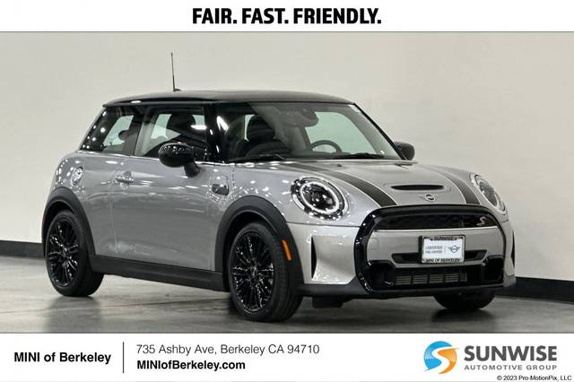 2023 MINI Hardtop 2 Door Cooper S FWD photo