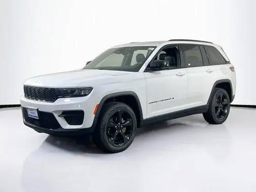 2023 Jeep Grand Cherokee Altitude 4WD photo
