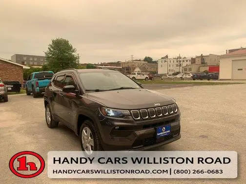 2022 Jeep Compass Latitude 4WD photo