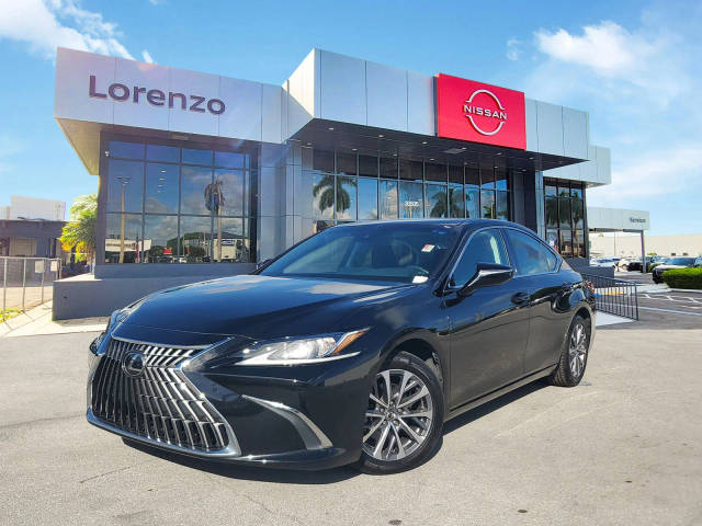 2023 Lexus ES ES 350 FWD photo