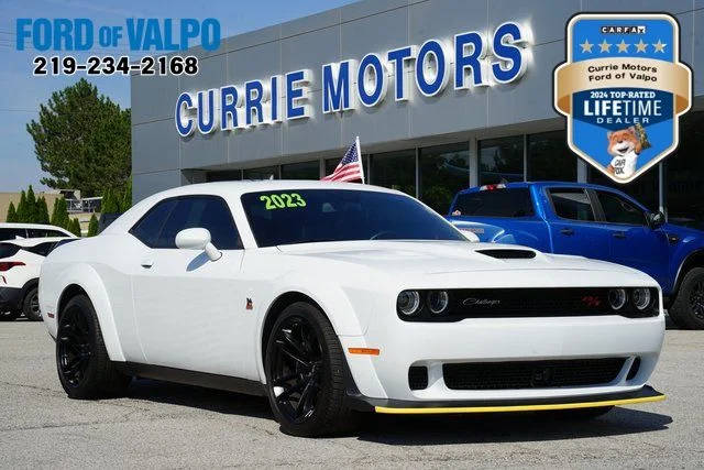 2023 Dodge Challenger R/T Scat Pack Widebody RWD photo