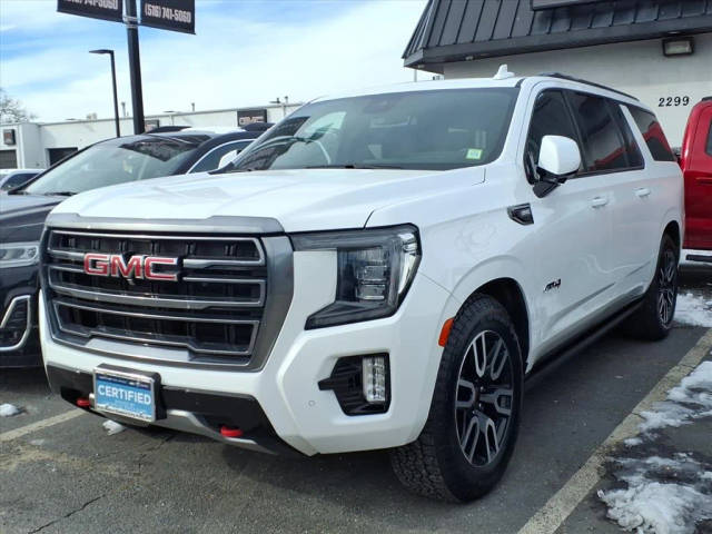 2023 GMC Yukon XL AT4 4WD photo