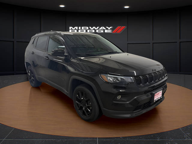 2023 Jeep Compass Altitude 4WD photo