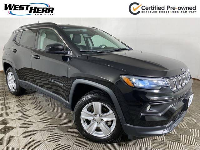 2022 Jeep Compass Latitude 4WD photo