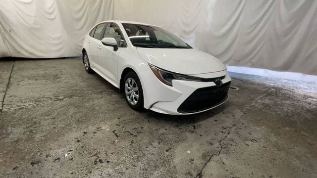 2023 Toyota Corolla LE FWD photo
