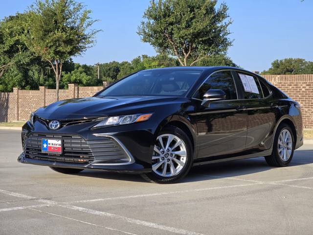 2021 Toyota Camry LE FWD photo