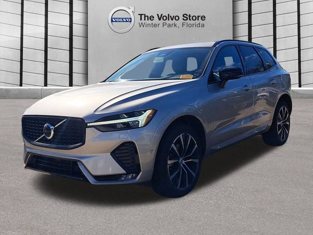2023 Volvo XC60 Plus Dark Theme FWD photo
