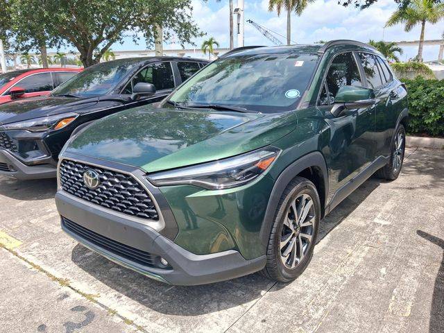 2023 Toyota Corolla Cross XLE FWD photo