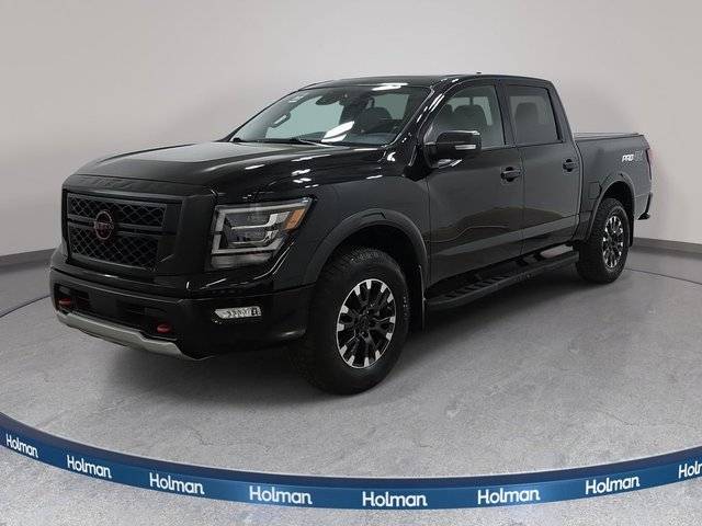 2023 Nissan Titan PRO-4X 4WD photo