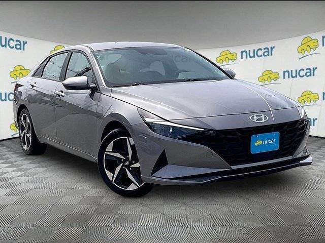 2023 Hyundai Elantra SEL FWD photo