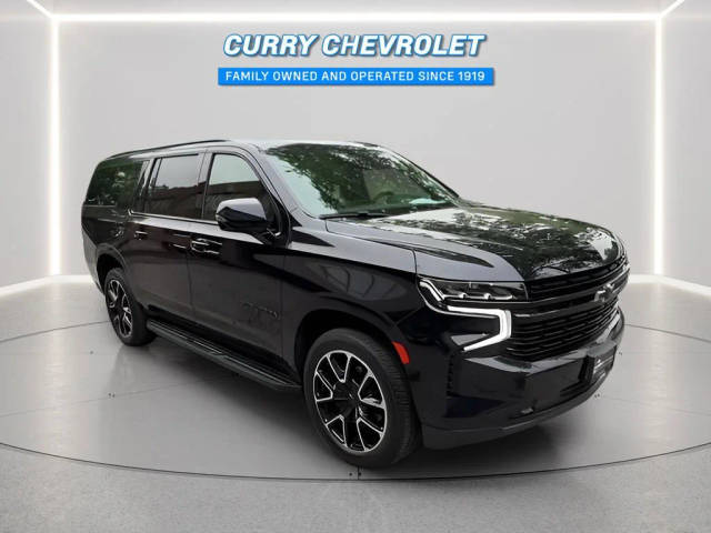 2023 Chevrolet Suburban RST 4WD photo