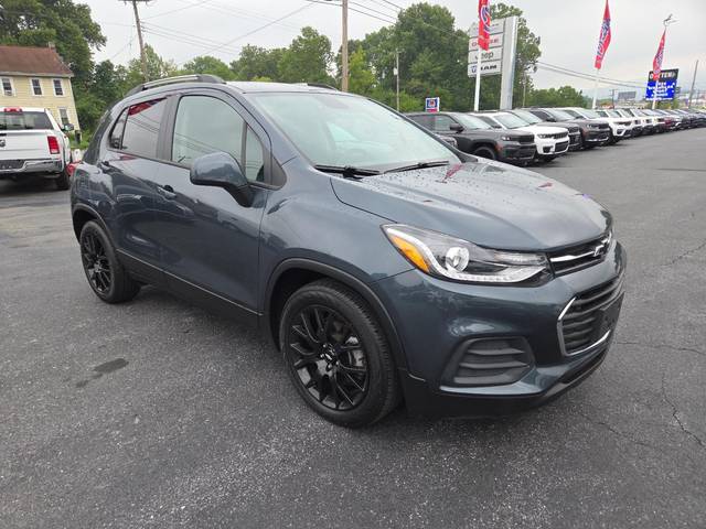 2022 Chevrolet Trax LT FWD photo