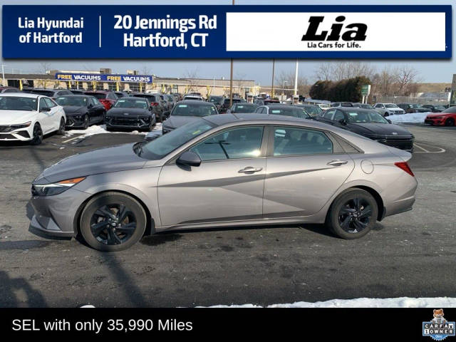 2023 Hyundai Elantra SEL FWD photo