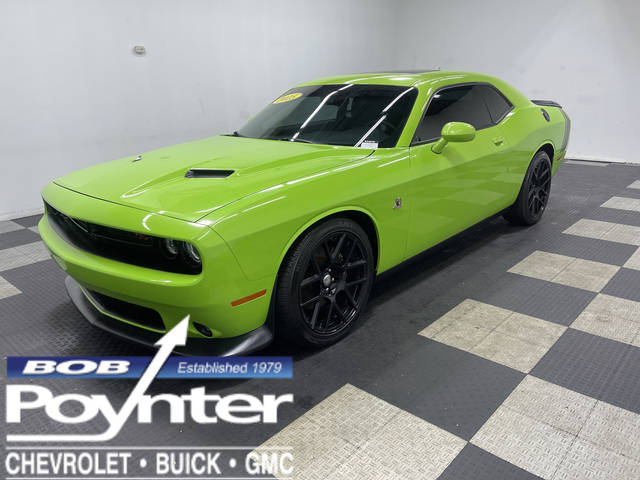 2015 Dodge Challenger R/T Scat Pack RWD photo