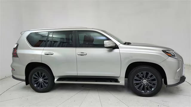 2023 Lexus GX GX 460 Luxury 4WD photo