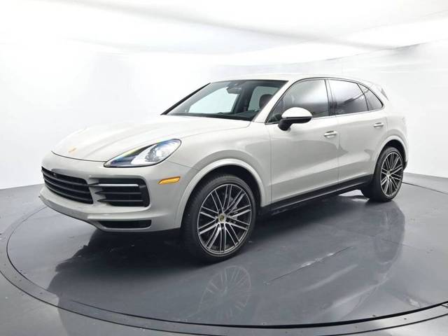 2023 Porsche Cayenne Platinum Edition AWD photo