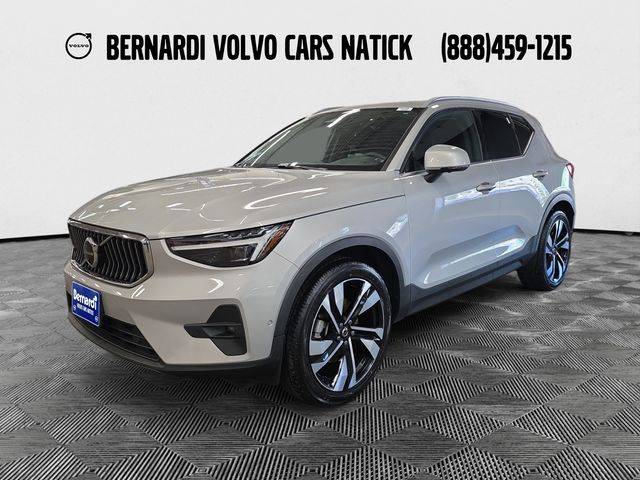 2023 Volvo XC40 Ultimate Bright Theme AWD photo