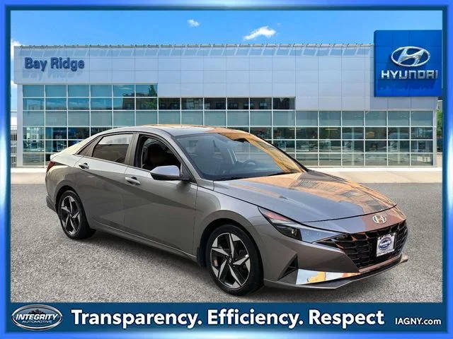 2023 Hyundai Elantra Limited FWD photo