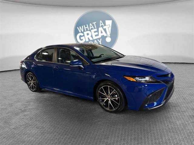 2023 Toyota Camry SE AWD photo