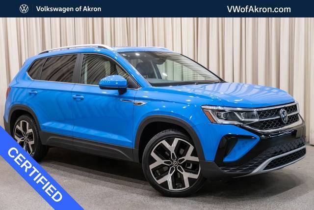 2023 Volkswagen Taos SEL AWD photo