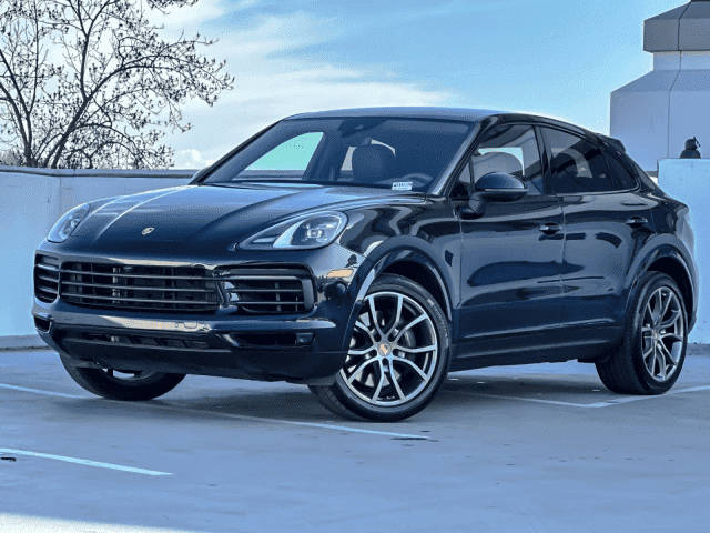 2023 Porsche Cayenne Coupe Platinum Edition AWD photo