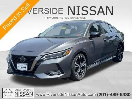 2022 Nissan Sentra SR FWD photo