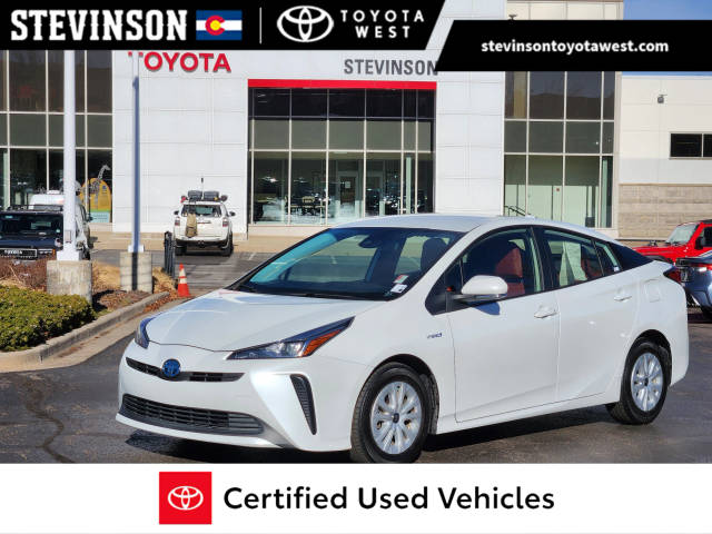 2022 Toyota Prius L Eco FWD photo