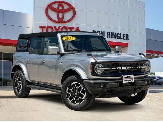2023 Ford Bronco 4 Door Outer Banks 4WD photo