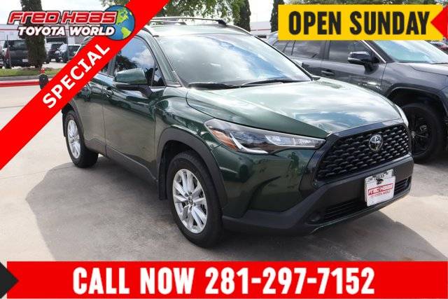 2023 Toyota Corolla Cross LE FWD photo