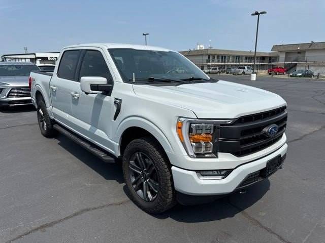2023 Ford F-150 LARIAT 4WD photo
