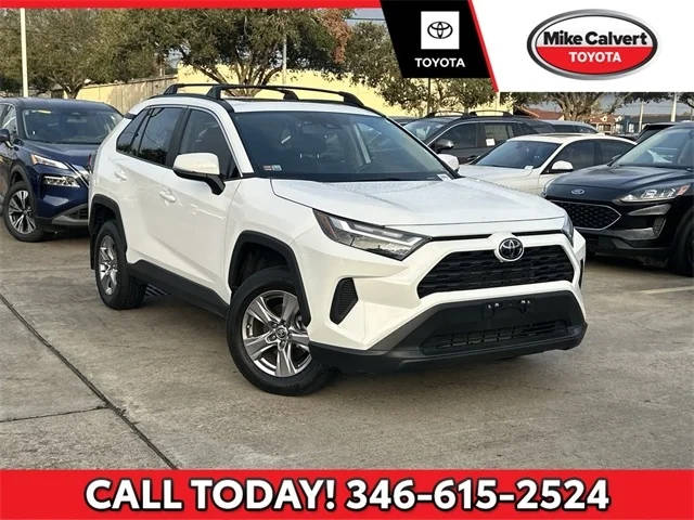 2023 Toyota RAV4 XLE FWD photo