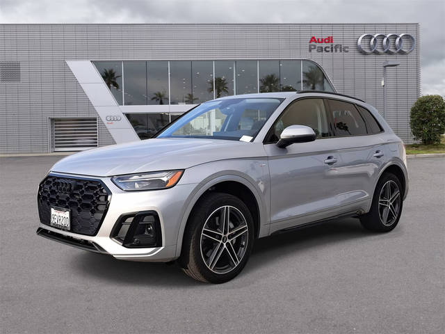 2023 Audi Q5 S line Premium Plus AWD photo