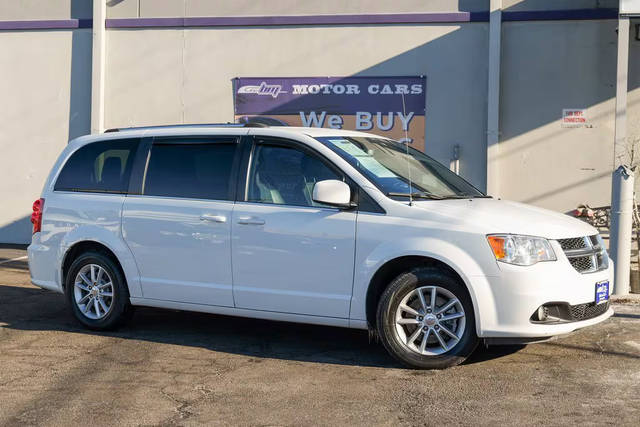 2020 Dodge Grand Caravan SXT FWD photo