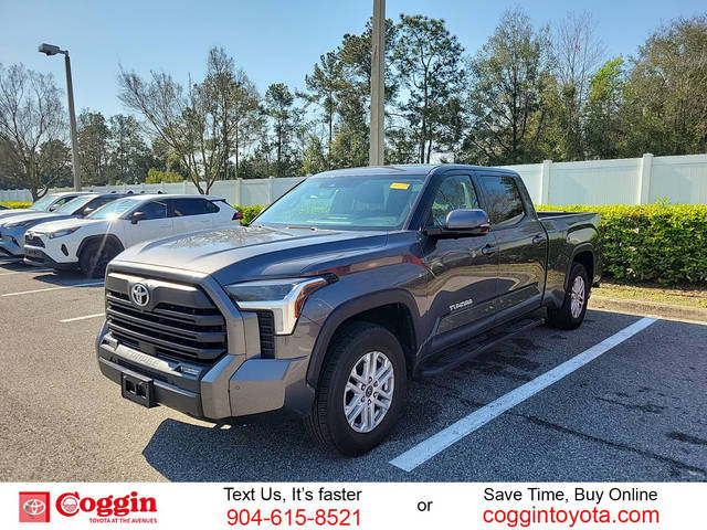 2023 Toyota Tundra SR5 4WD photo