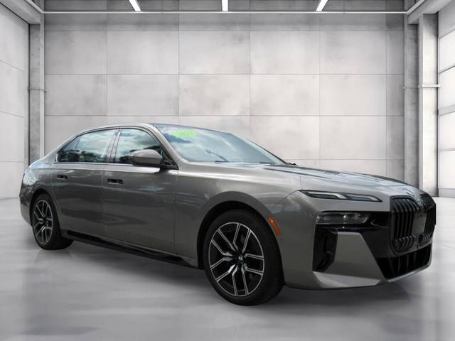2023 BMW 7 Series 740i RWD photo