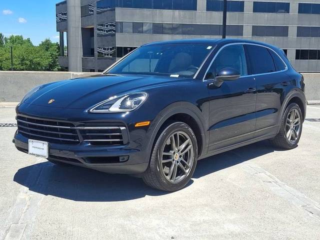 2023 Porsche Cayenne  AWD photo