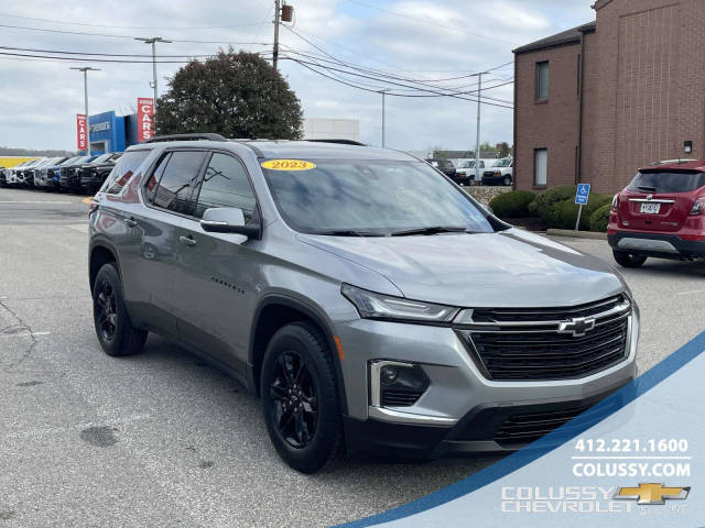 2023 Chevrolet Traverse LT Cloth AWD photo