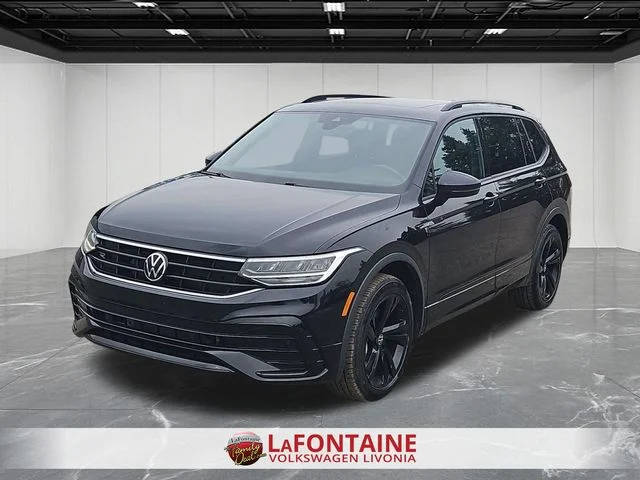 2023 Volkswagen Tiguan SE R-Line Black FWD photo