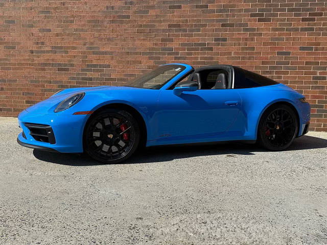 2023 Porsche 911 4 GTS AWD photo