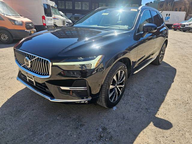 2023 Volvo XC60 Plus Bright Theme AWD photo