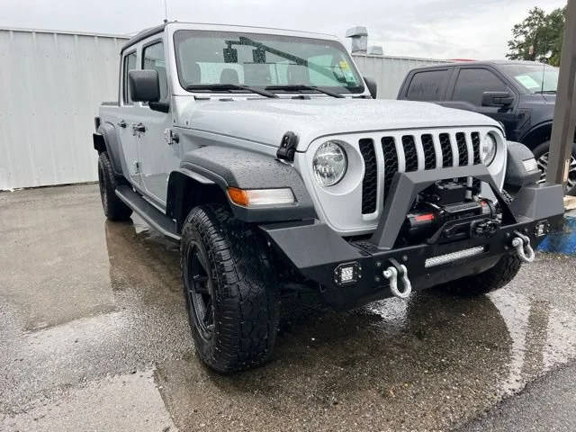2023 Jeep Gladiator Sport 4WD photo