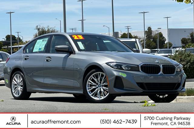 2023 BMW 3 Series 330e xDrive AWD photo