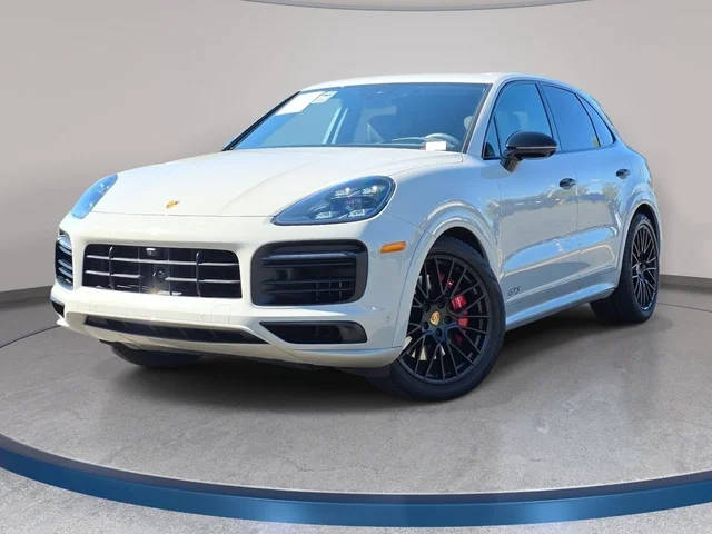2023 Porsche Cayenne GTS AWD photo