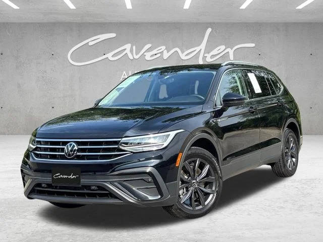 2023 Volkswagen Tiguan SE FWD photo