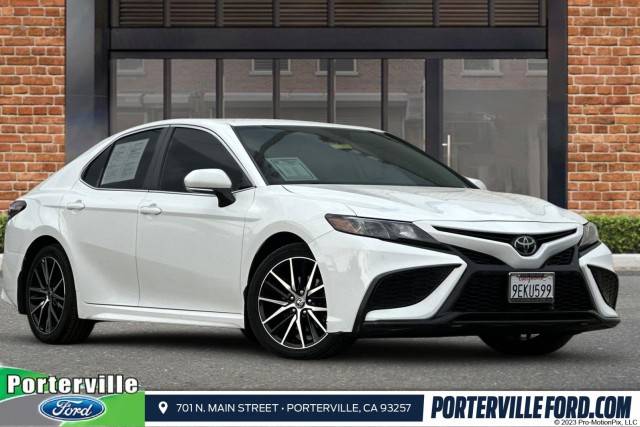 2023 Toyota Camry SE FWD photo